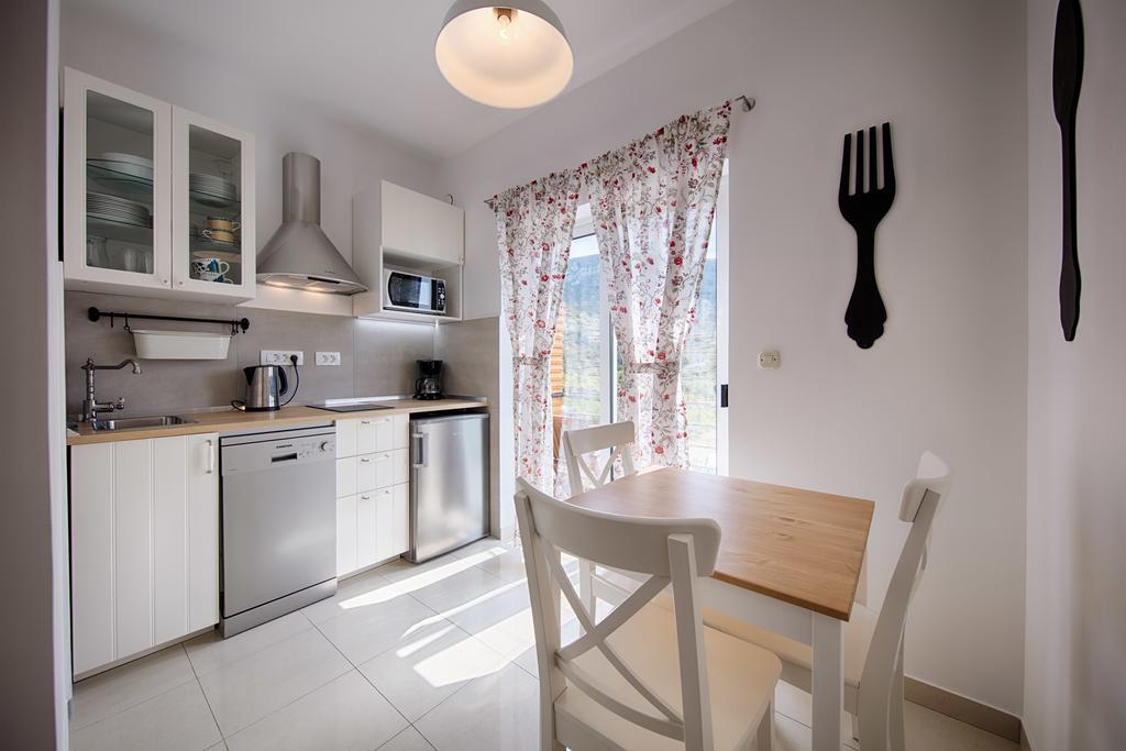 Zambarlin Apartment Komiza