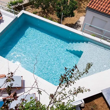 Apartments Zambarlin Komiza Exterior photo