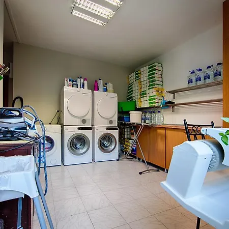 Apartments Zambarlin Komiza Room photo