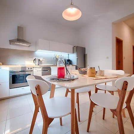 Apartments Zambarlin Komiza Exterior photo