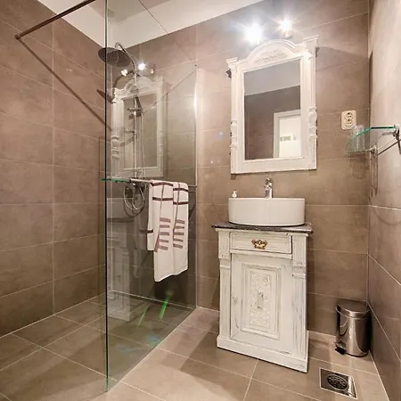 Apartments Zambarlin Komiza Room photo
