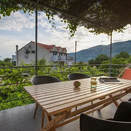 Apartments Zambarlin Komiza Exterior photo